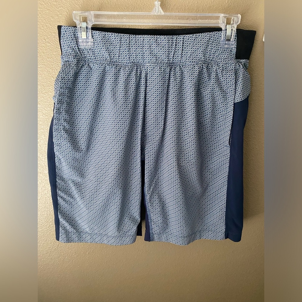 Lululemon Men’s THE Training Shorts, Sz M, lined w/pockets Blue print, 9” inseam